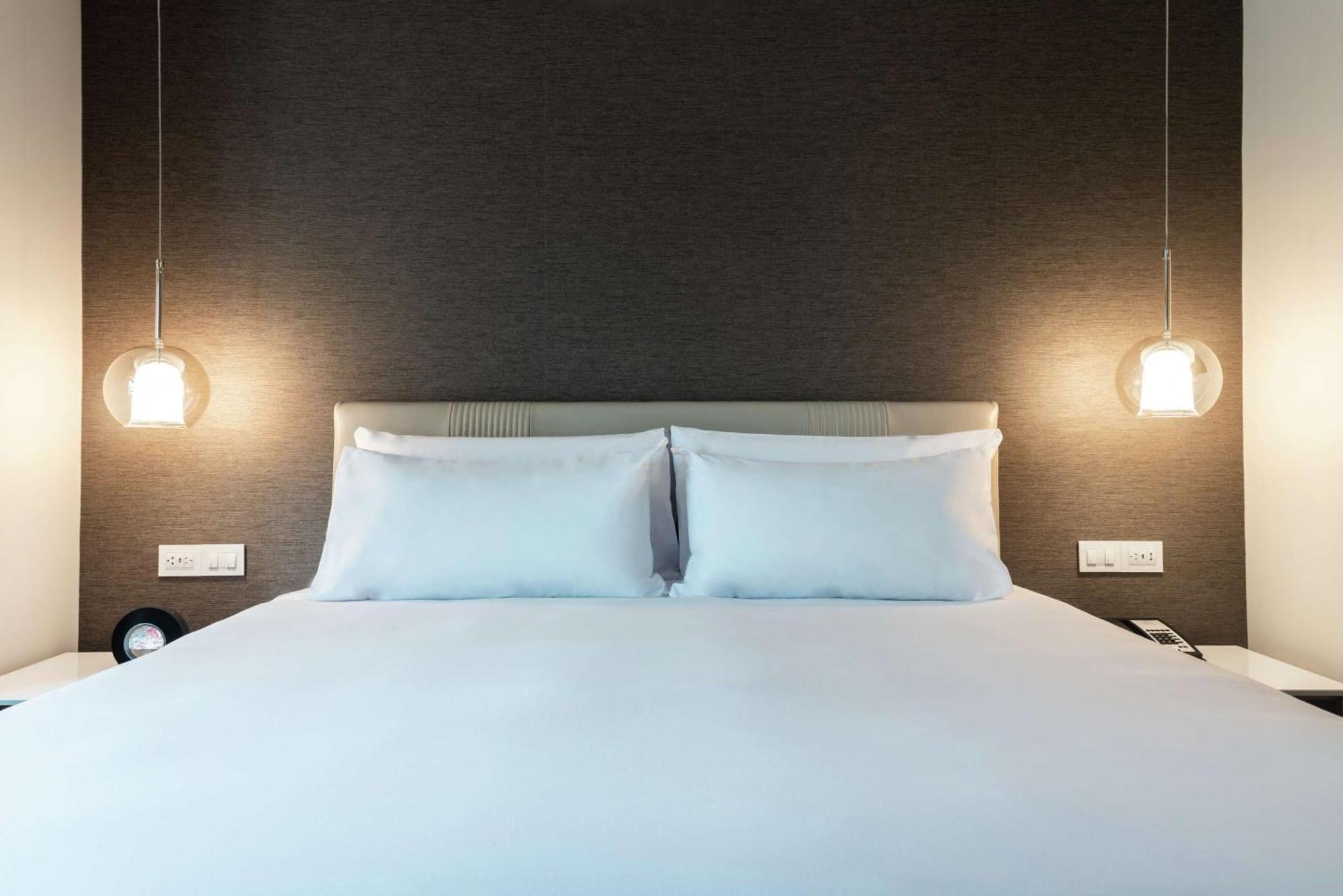 Soro Montevideo, Curio Collection By Hilton Hotel Exterior photo